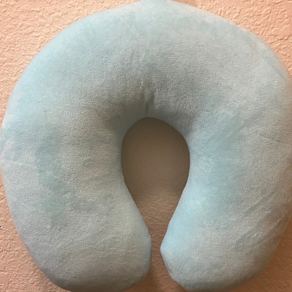 Loungetown Kids Neck Pillow - Blue - Picture 3 of 3